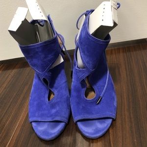 Aquazzura sexy thing cutout booties sz 38 (8) blue